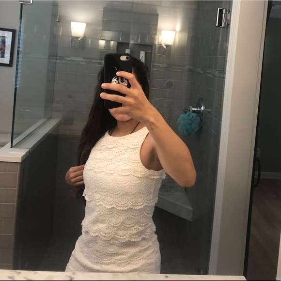 Nice white dress - Picture 1 of 1